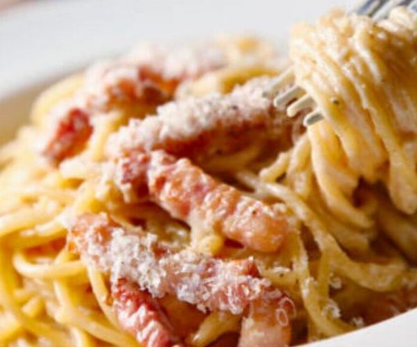 Mary Berry’s five-ingredient bacon and parmesan pasta can be ‘on the table’ in 15 minutes