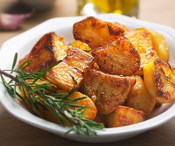 Roast potatoes will be ‘extra crunchy’ with Mary Berry’s 12p method